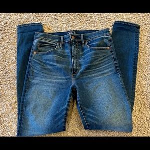 Abercrombie & Fitch Ultra High Rise Super Skinny Jeans